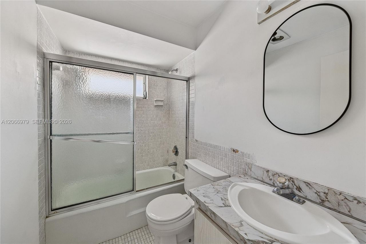 2491 SW 82nd Ave , Unit 310, Davie, FL 33324 Photo