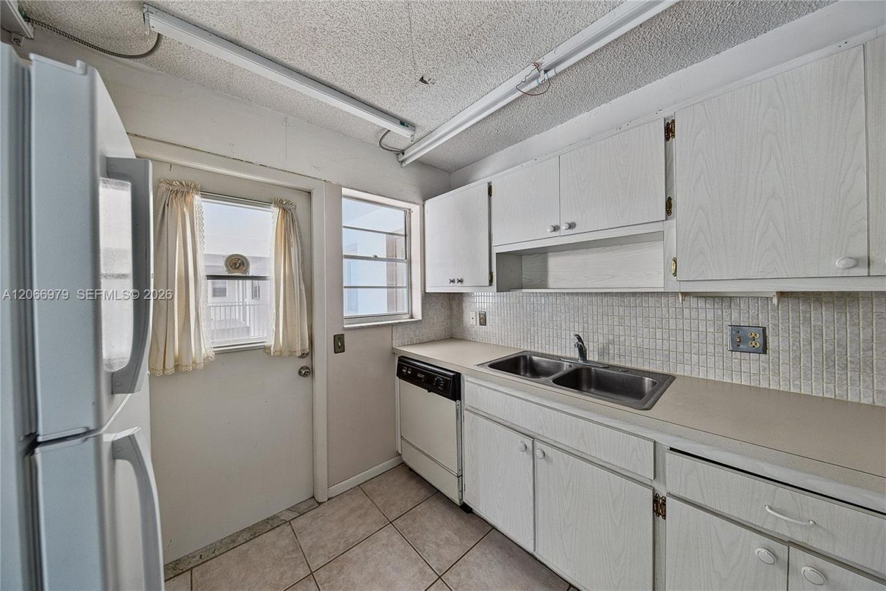 2491 SW 82nd Ave , Unit 310, Davie, FL 33324 Photo