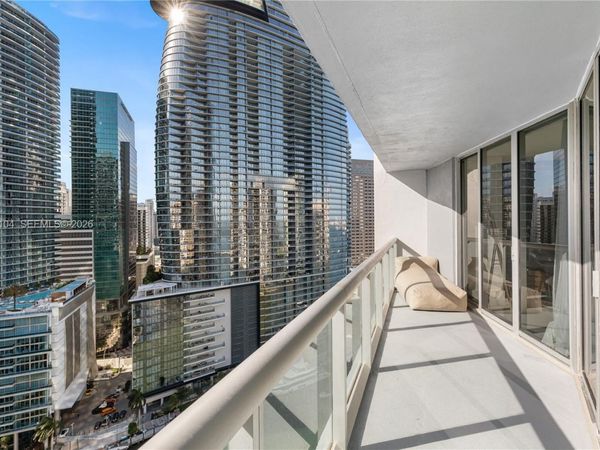 465 Brickell Ave, Unit 2504, Miami, FL 33131