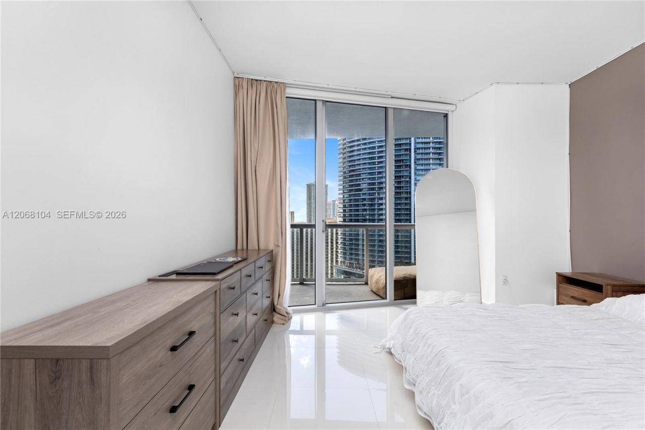 465 Brickell Ave , Unit 2504, Miami, FL 33131 Photo