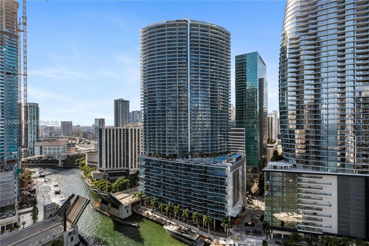 465 Brickell Ave , Unit 2504, Miami, FL 33131 Photo