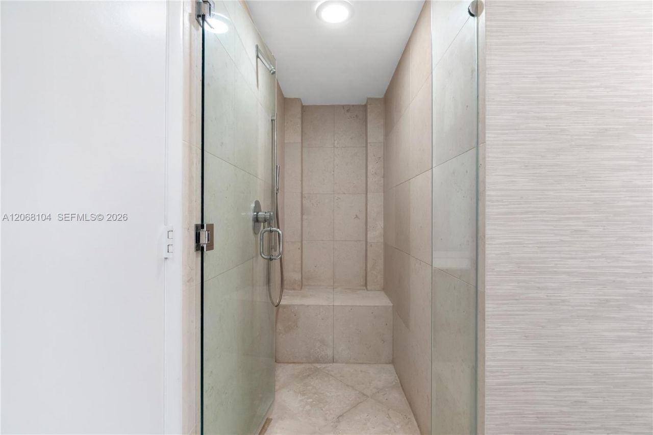 465 Brickell Ave , Unit 2504, Miami, FL 33131 Photo