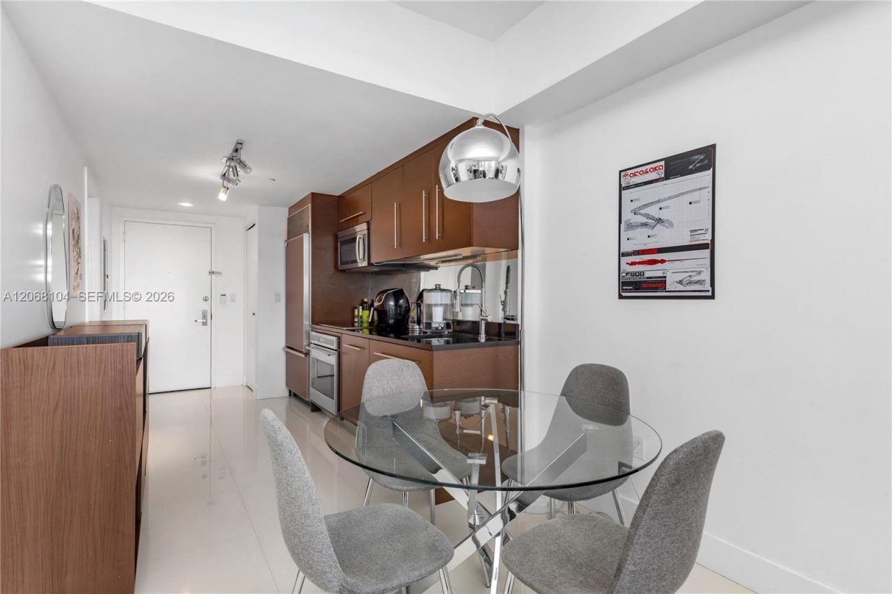 465 Brickell Ave , Unit 2504, Miami, FL 33131 Photo