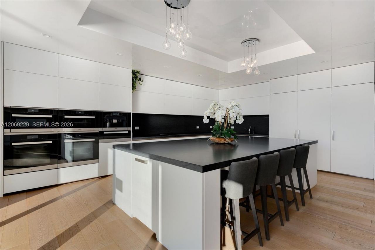 6893 Fisher Island Dr 6893 Lphcenter , Unit 6893, Miami Beach, FL 33109 Photo