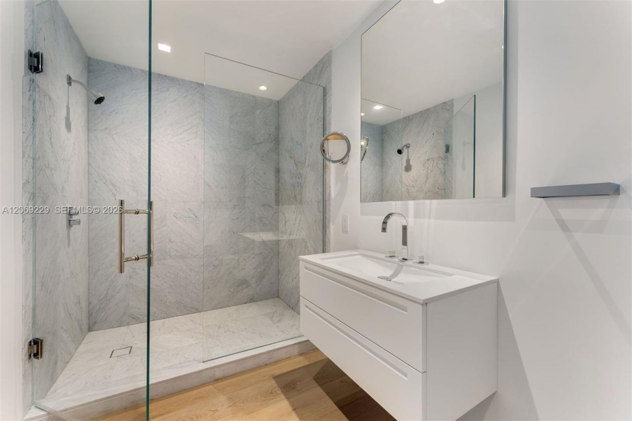 6893 Fisher Island Dr 6893 Lphcenter , Unit 6893, Miami Beach, FL 33109 Photo