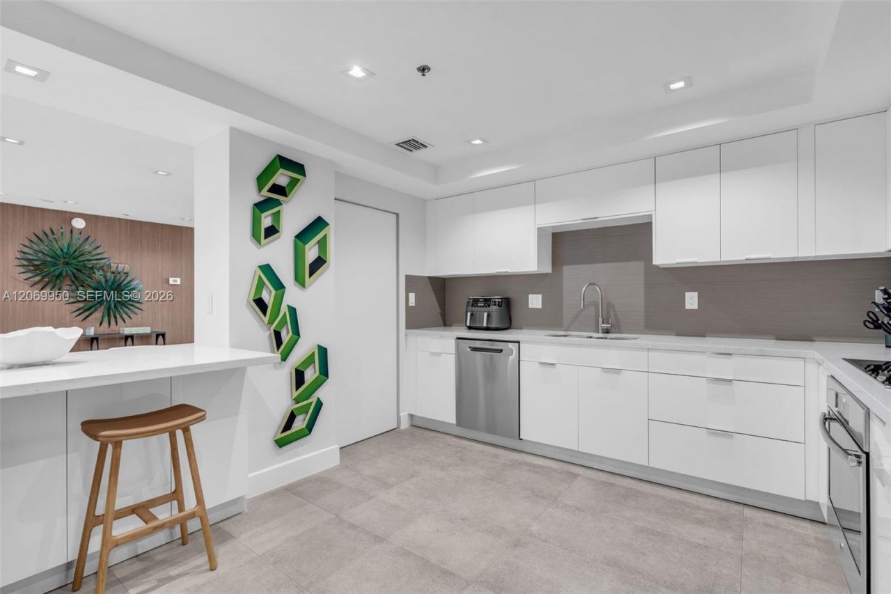 251 Crandon Blvd , Unit 1227, Key Biscayne, FL 33149 Photo
