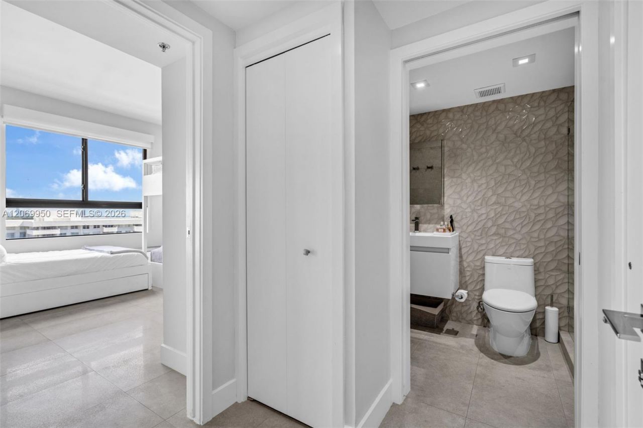 251 Crandon Blvd , Unit 1227, Key Biscayne, FL 33149 Photo