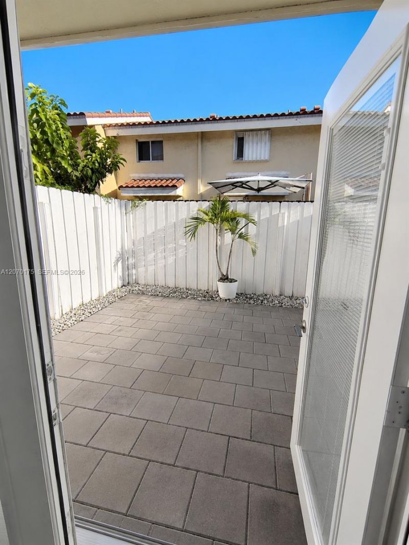 550 NW 82nd Ct, Unit 383, Miami, FL 33126 Photo
