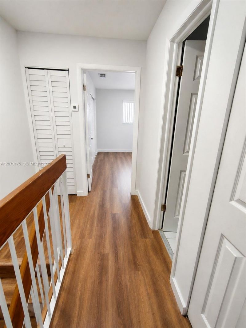 550 NW 82nd Ct, Unit 383, Miami, FL 33126 Photo