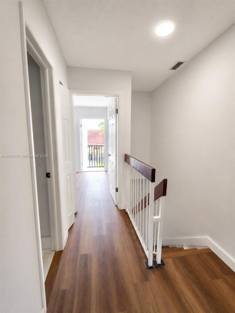 550 NW 82nd Ct, Unit 383, Miami, FL 33126 Photo