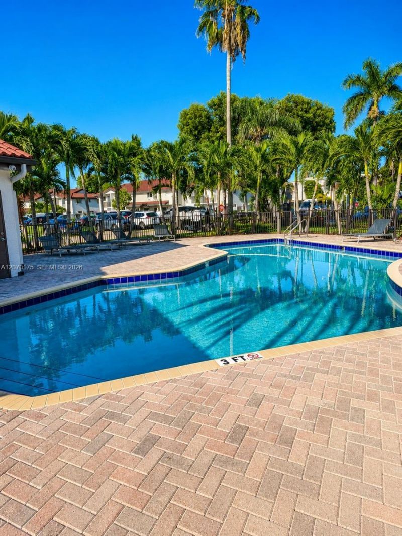 550 NW 82nd Ct, Unit 383, Miami, FL 33126 Photo