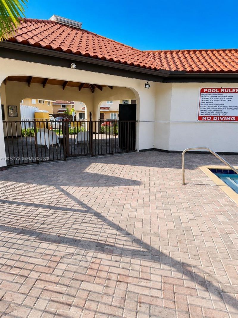 550 NW 82nd Ct, Unit 383, Miami, FL 33126 Photo