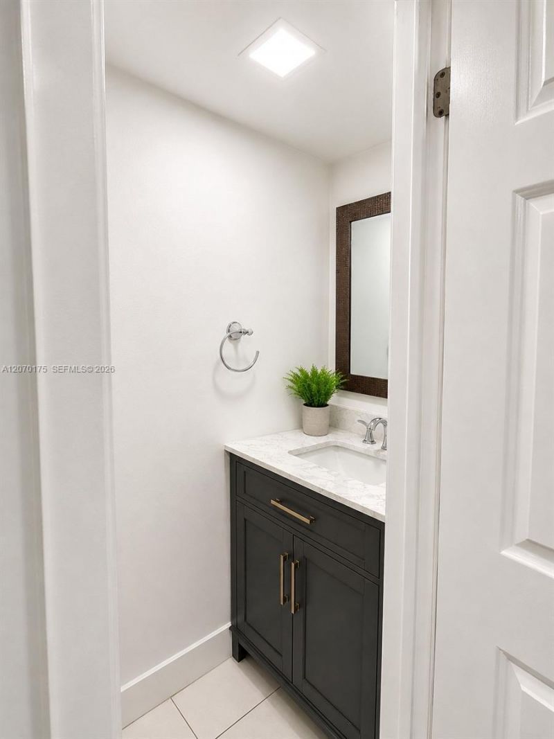 550 NW 82nd Ct, Unit 383, Miami, FL 33126 Photo