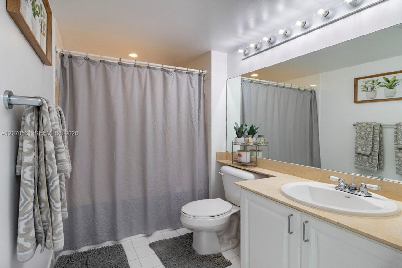 90 Alton Rd , Unit 1005, Miami Beach, FL 33139 Photo