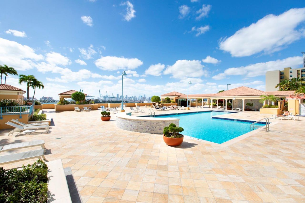 90 Alton Rd , Unit 1005, Miami Beach, FL 33139 Photo