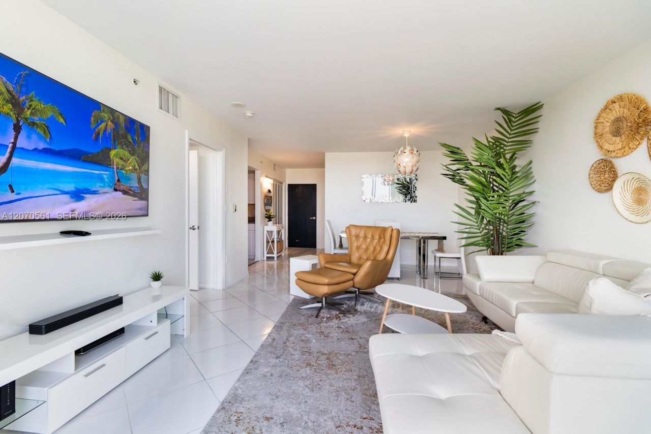 90 Alton Rd , Unit 1005, Miami Beach, FL 33139 Photo