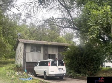3373 Weber Street, Omaha, NE 68112