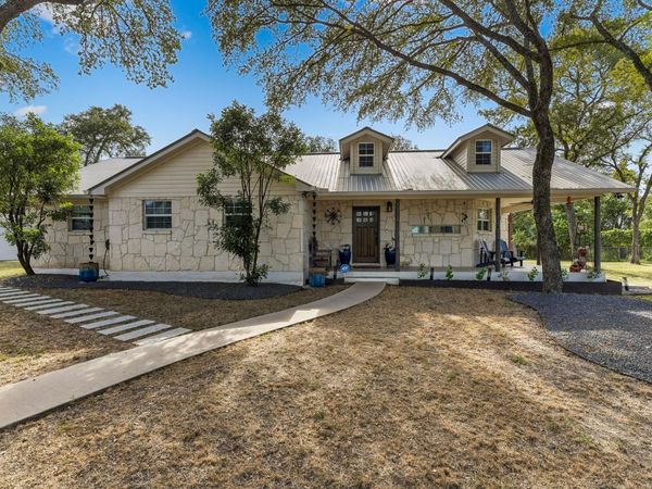 1127 Penion DR, Austin, TX 78748