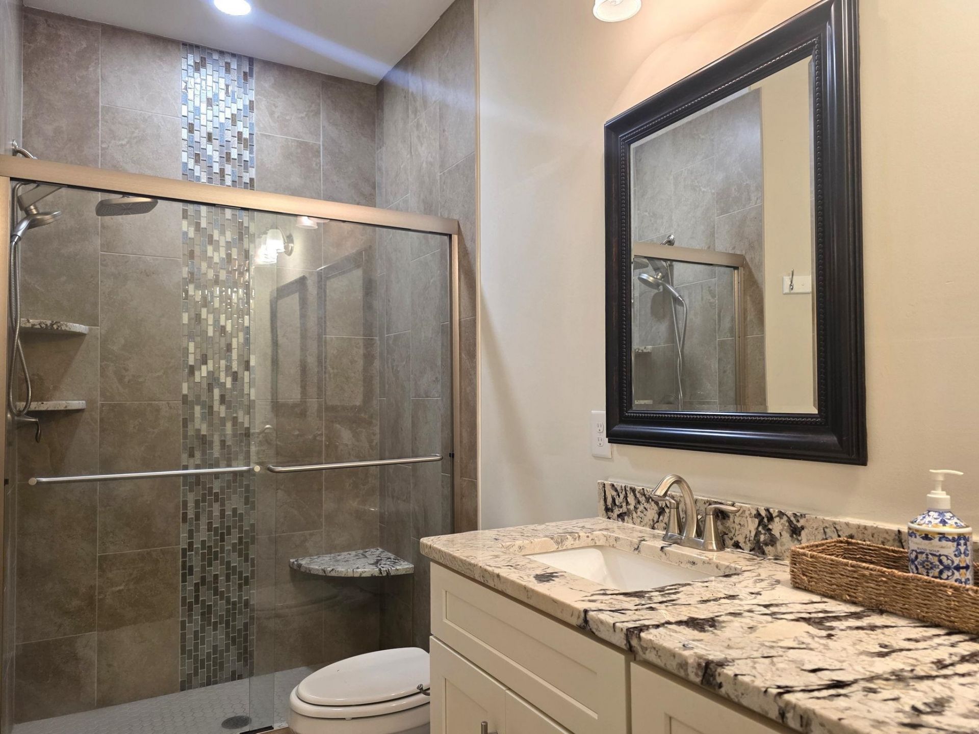 1024 Ray Costin Way Photo 12