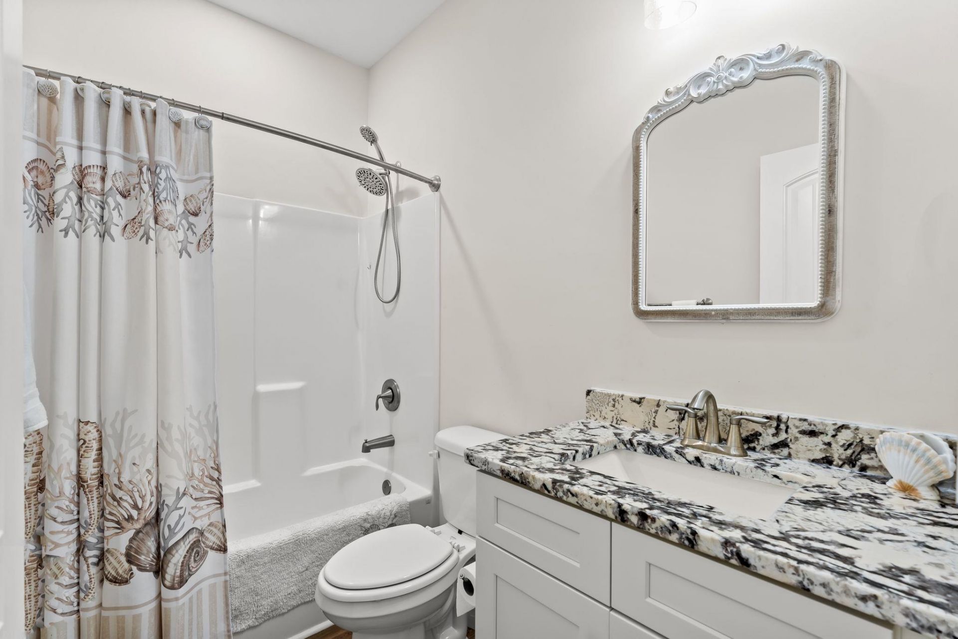 1024 Ray Costin Way Photo 14