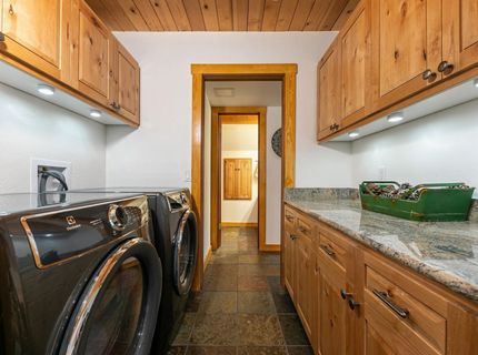 1623 Deer Path, Truckee, CA 96161 Photo
