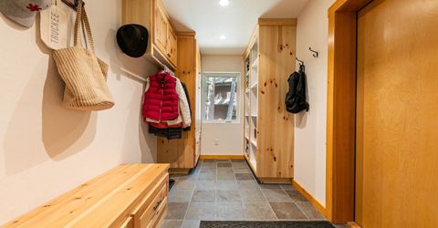 1623 Deer Path, Truckee, CA 96161 Photo