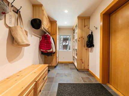 1623 Deer Path, Truckee, CA 96161 Photo