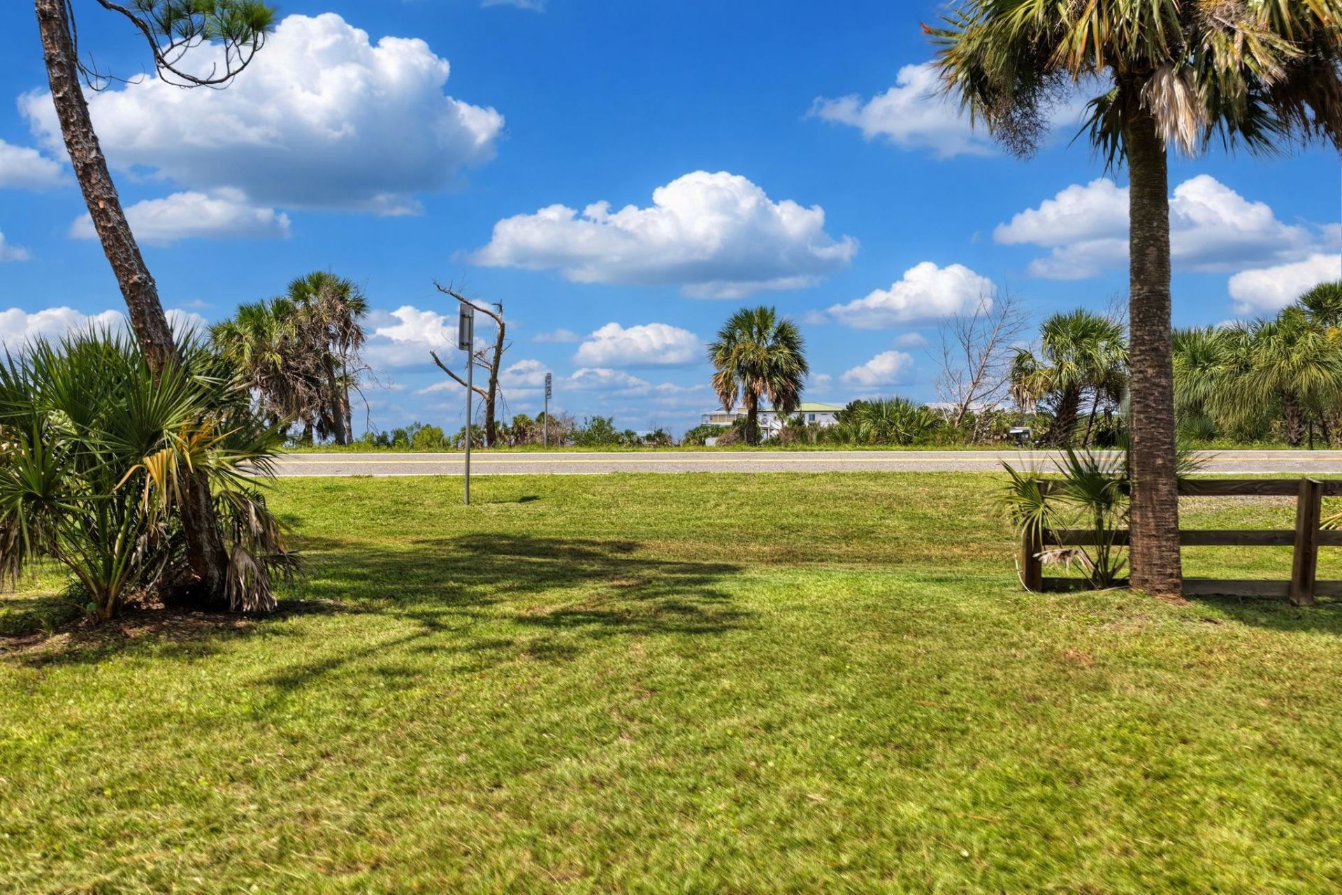8 NW Second Street , Steinhatchee, FL 00000 Photo