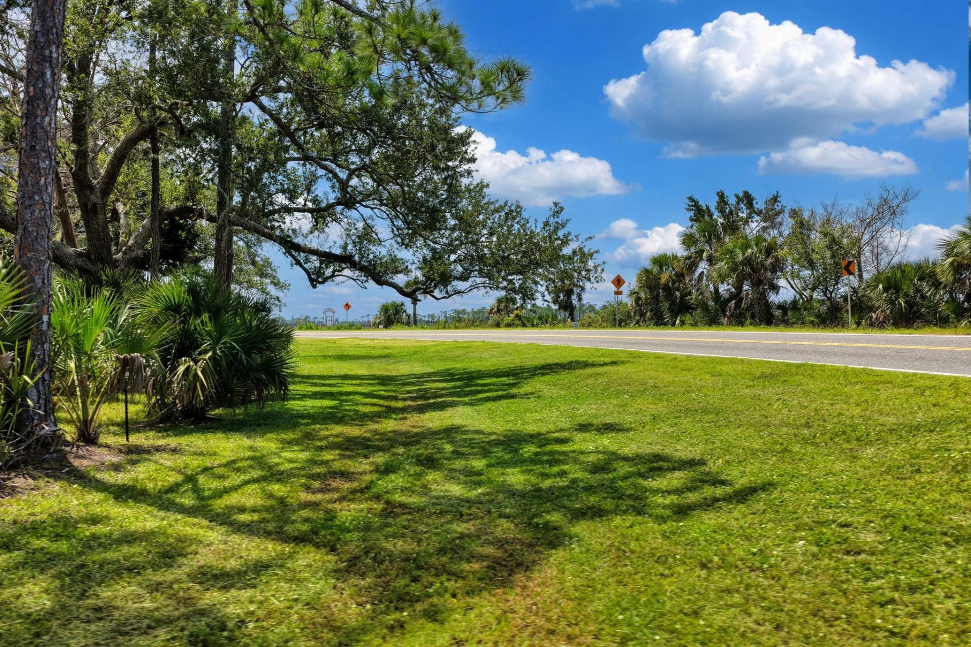 8 NW Second Street , Steinhatchee, FL 00000 Photo