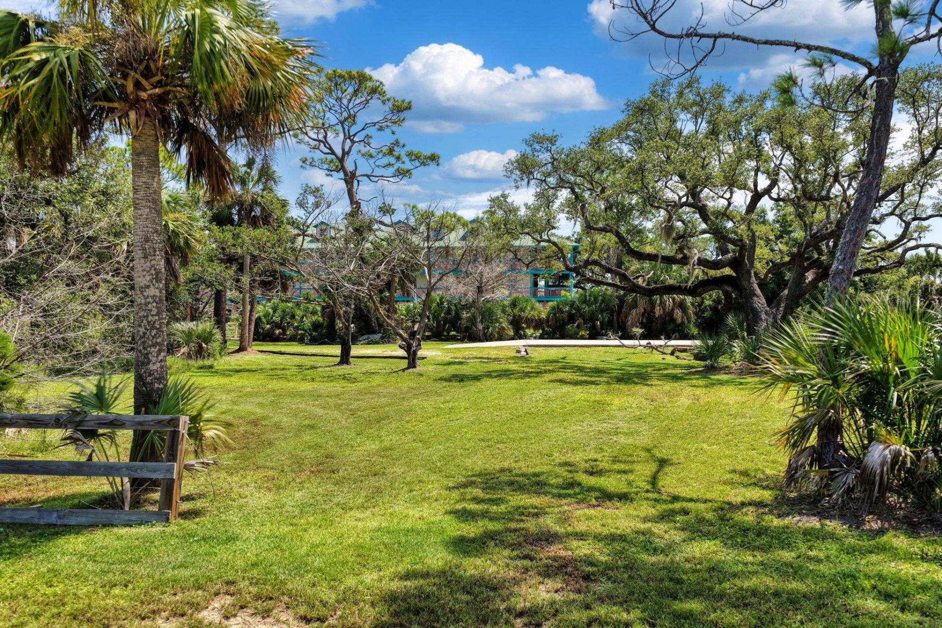 8 NW Second Street , Steinhatchee, FL 00000 Photo