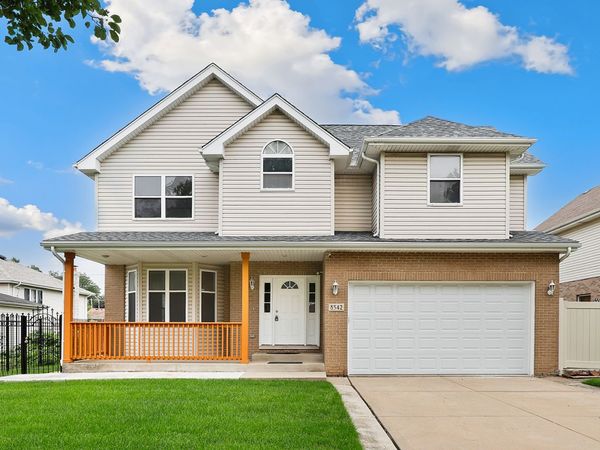 8542 Latrobe Avenue , Burbank, IL 60459