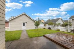 217 Trillium Avenue photo 4