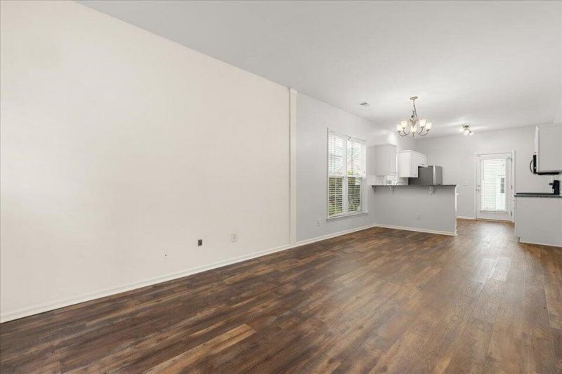217 Trillium Avenue Photo 5