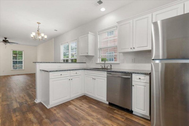 217 Trillium Avenue Photo 6