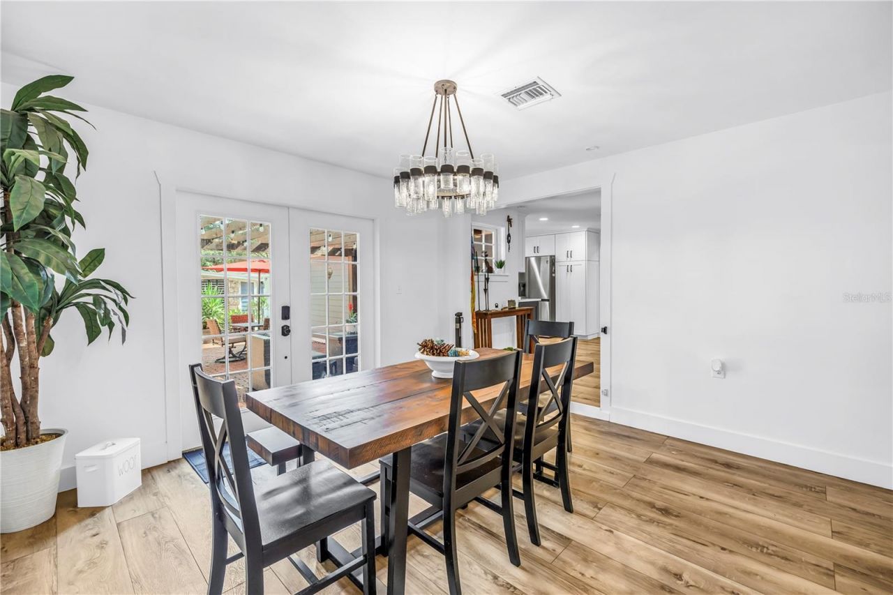 2635 Hyde Park Street, Sarasota, FL 34239 Photo