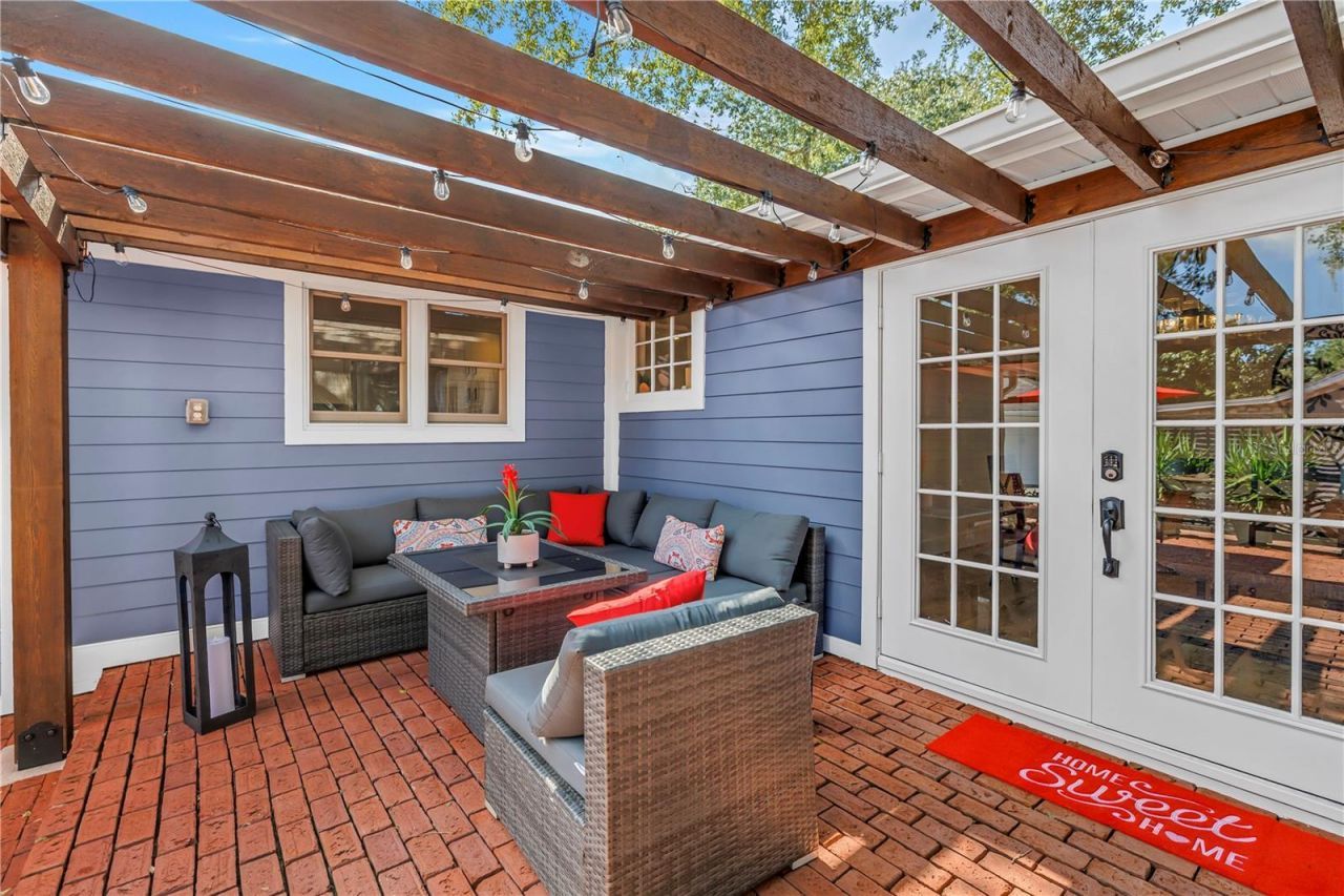 2635 Hyde Park Street, Sarasota, FL 34239 Photo