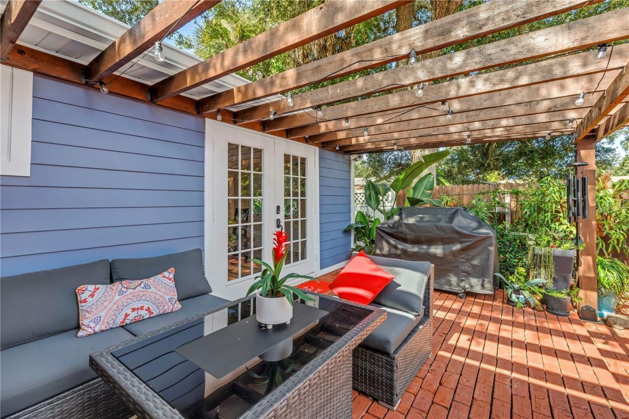 2635 Hyde Park Street, Sarasota, FL 34239 Photo