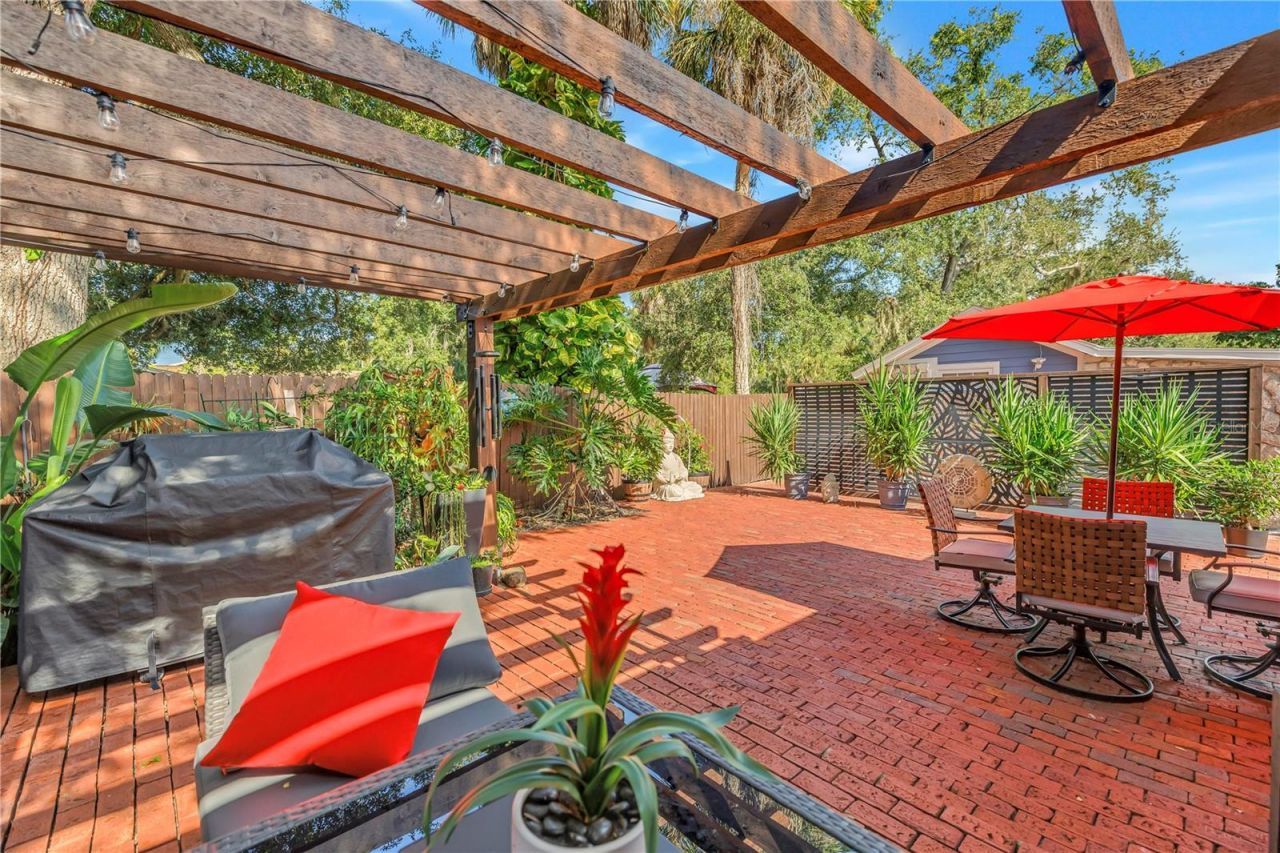 2635 Hyde Park Street, Sarasota, FL 34239 Photo