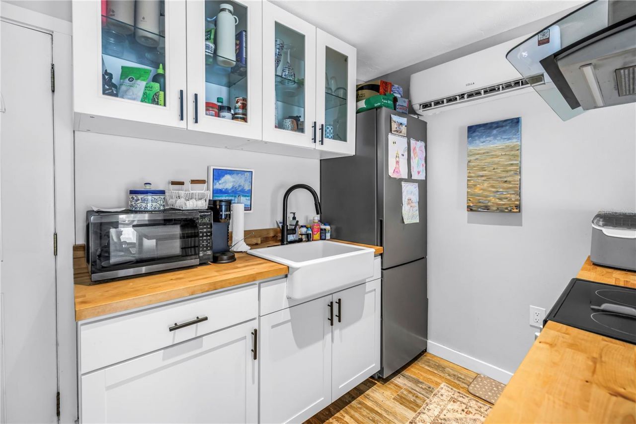 2635 Hyde Park Street, Sarasota, FL 34239 Photo