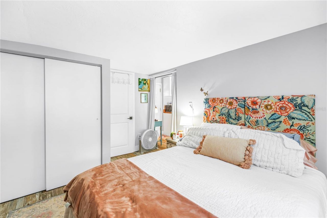 2635 Hyde Park Street, Sarasota, FL 34239 Photo