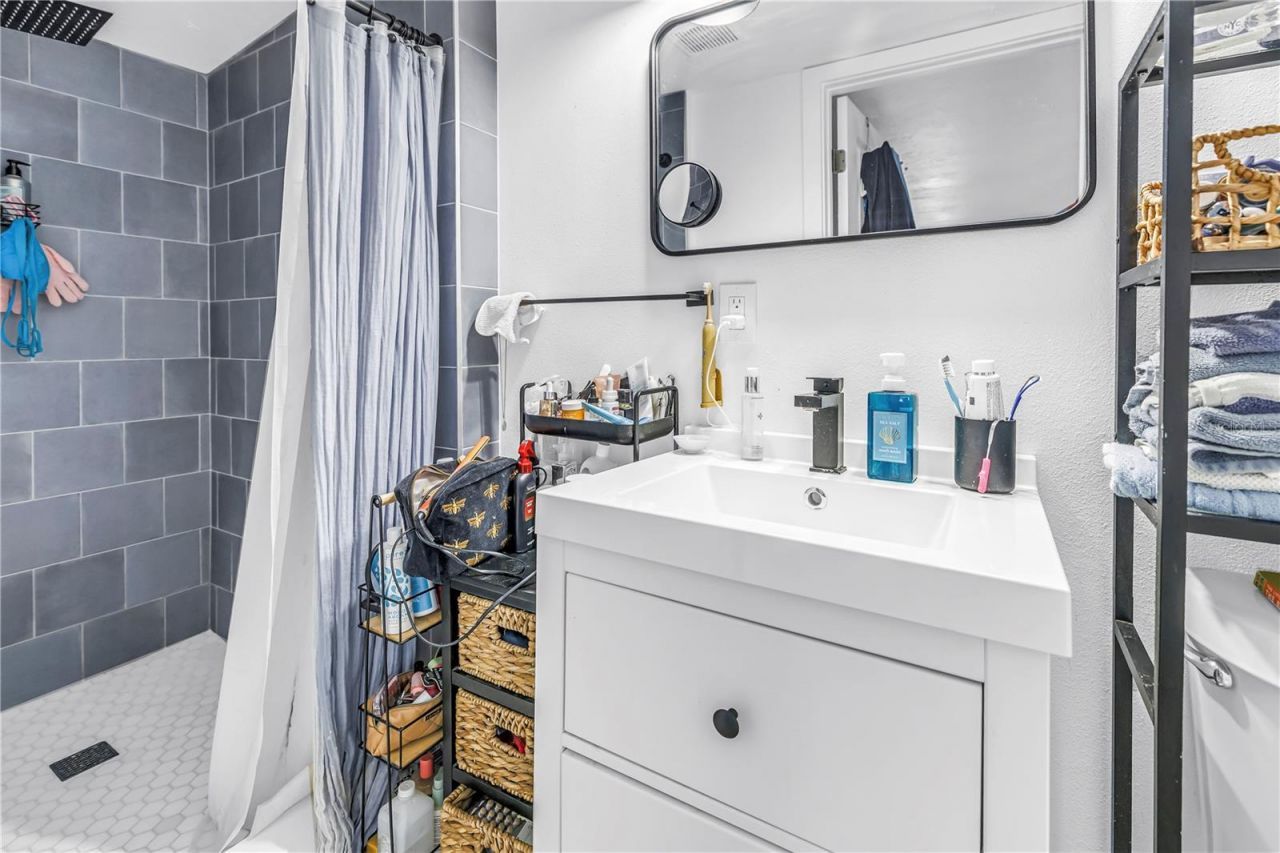 2635 Hyde Park Street, Sarasota, FL 34239 Photo