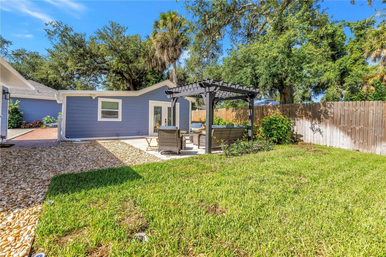 2635 Hyde Park Street, Sarasota, FL 34239 Photo