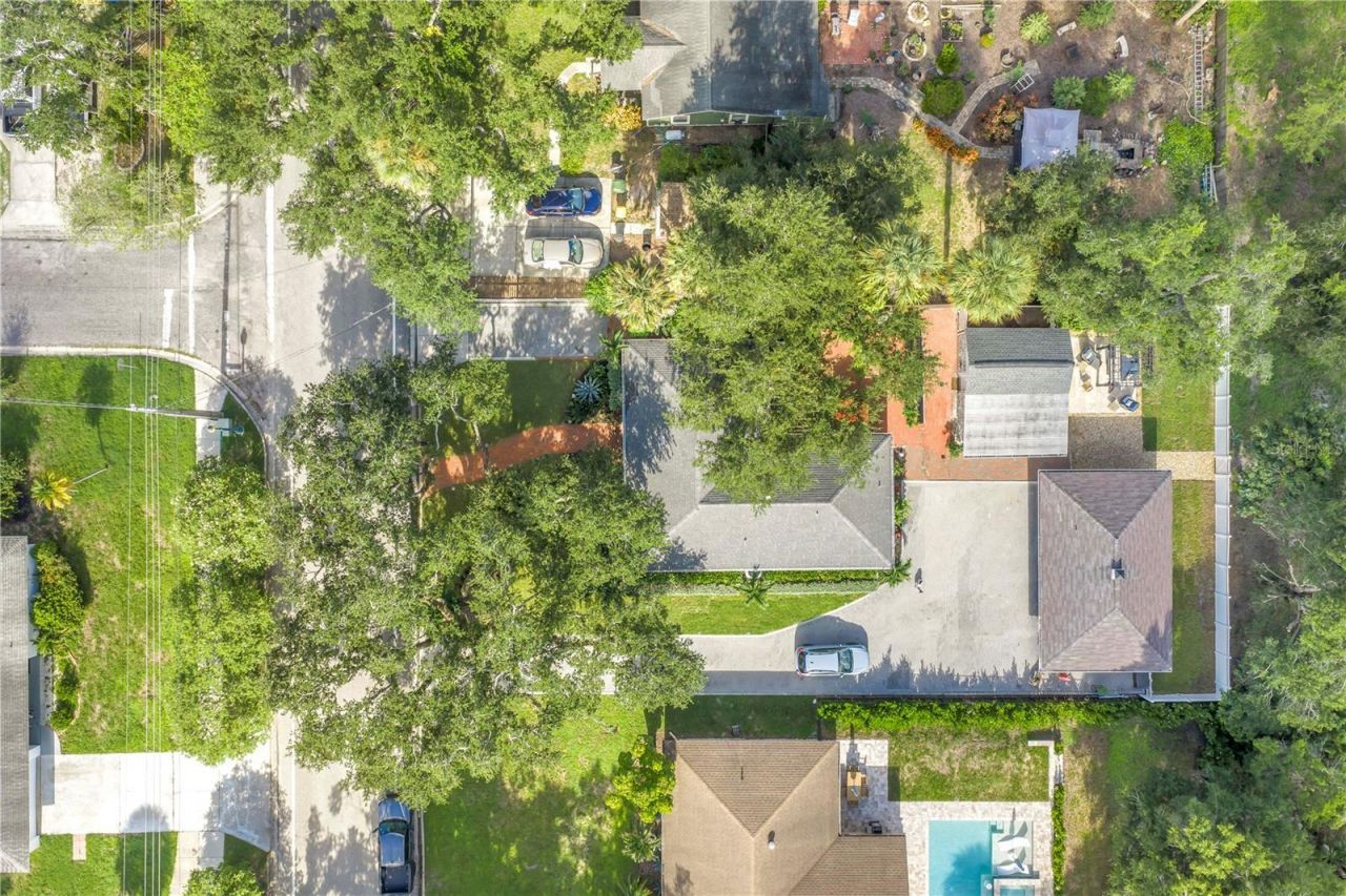 2635 Hyde Park Street, Sarasota, FL 34239 Photo