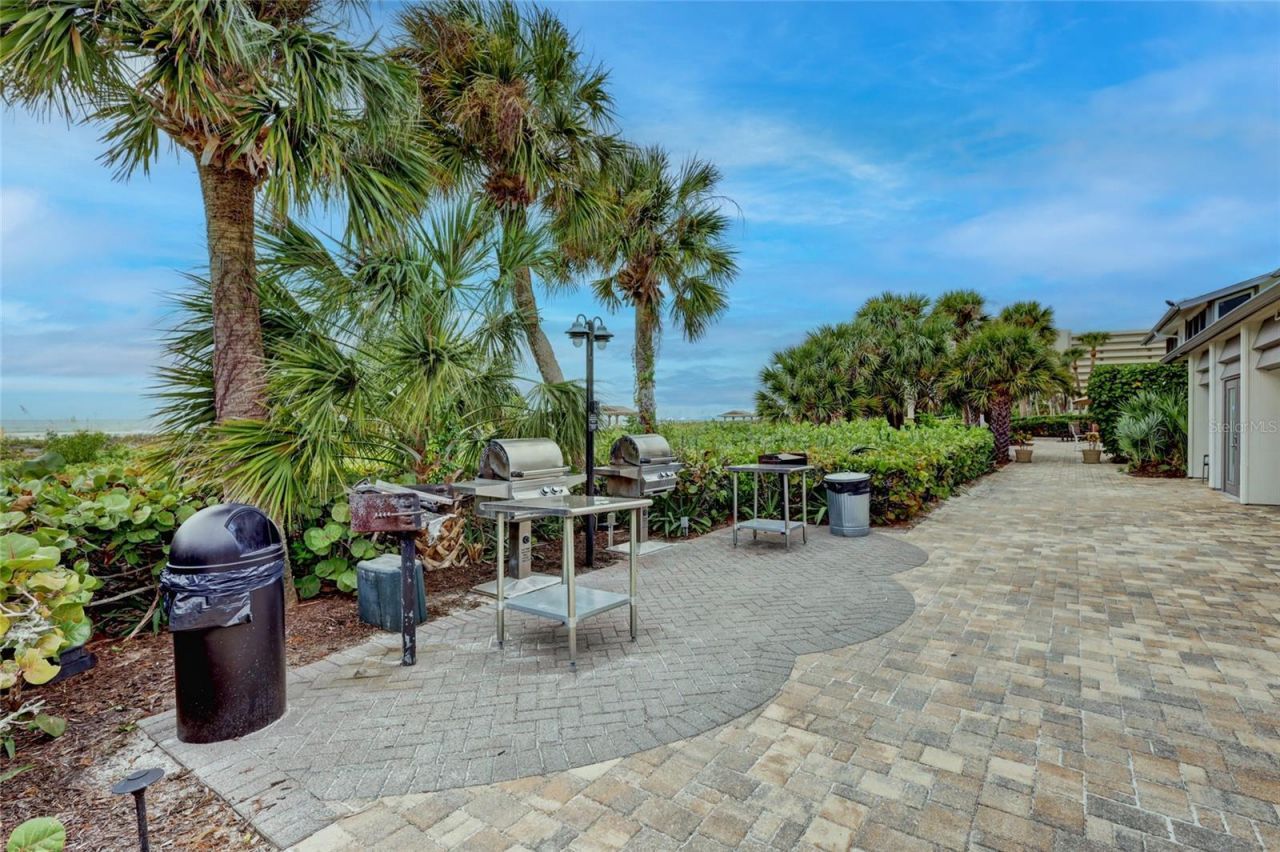 1141 W Peppertree Drive, Unit 1141, Sarasota, FL 34242 Photo