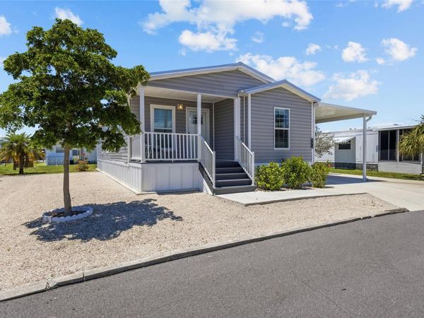 892 GRADO DRIVE , VENICE, FL 34285