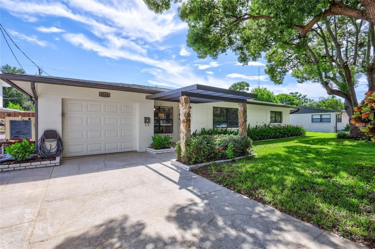 8532 Kumquat Avenue , Seminole, FL 33777 Photo