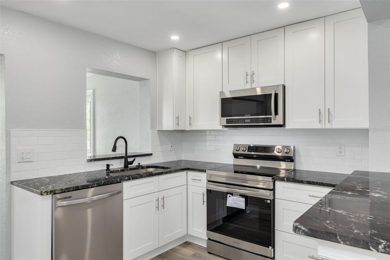 4227 Harrisburg Street Ne, Saint Petersburg, FL 33703 Photo