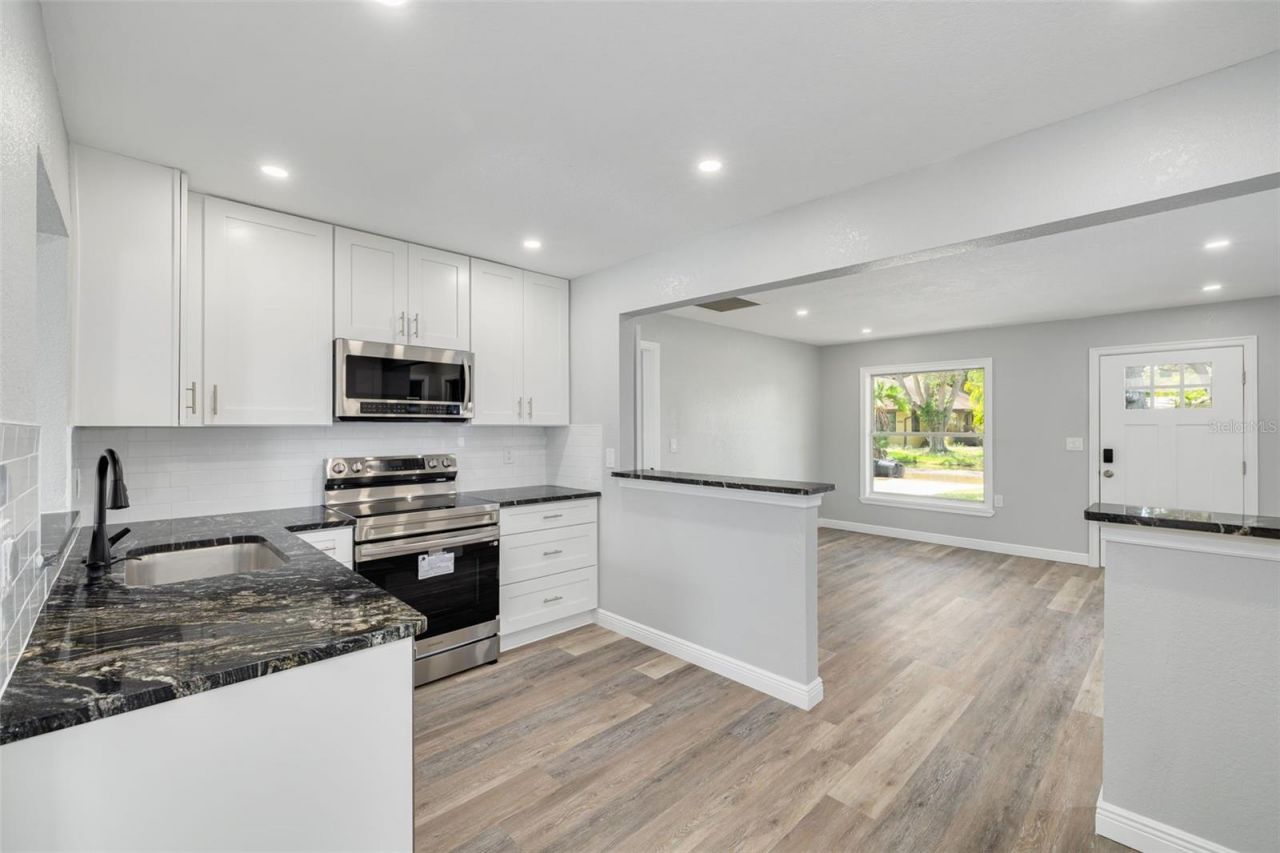 4227 Harrisburg Street Ne, Saint Petersburg, FL 33703 Photo