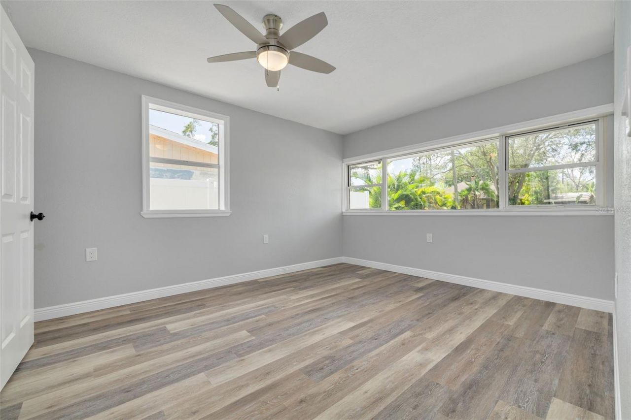 4227 Harrisburg Street Ne, Saint Petersburg, FL 33703 Photo