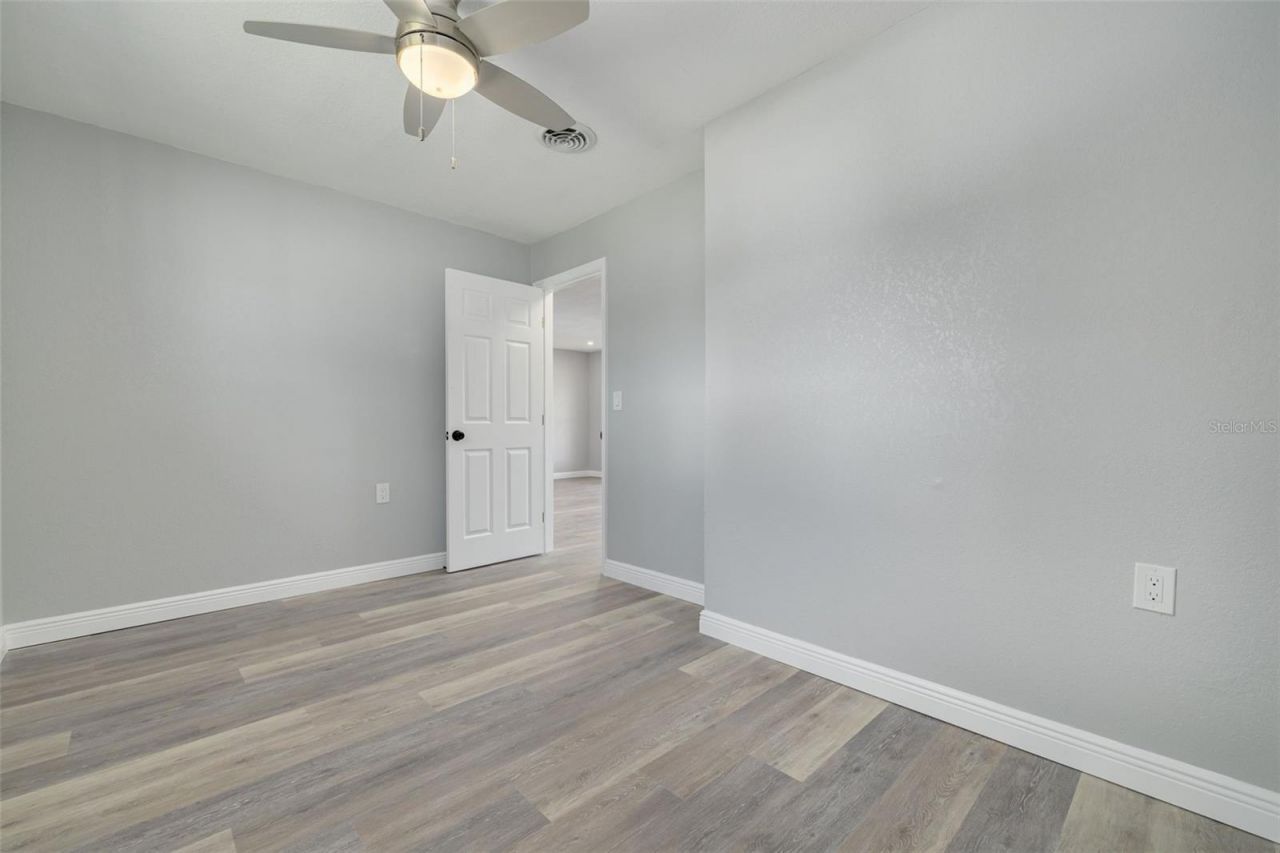 4227 Harrisburg Street Ne, Saint Petersburg, FL 33703 Photo